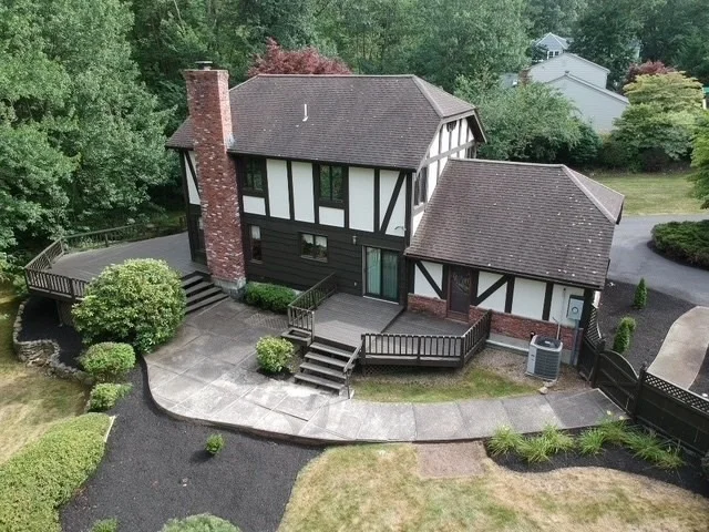 Photo of 5 Rust Ln
