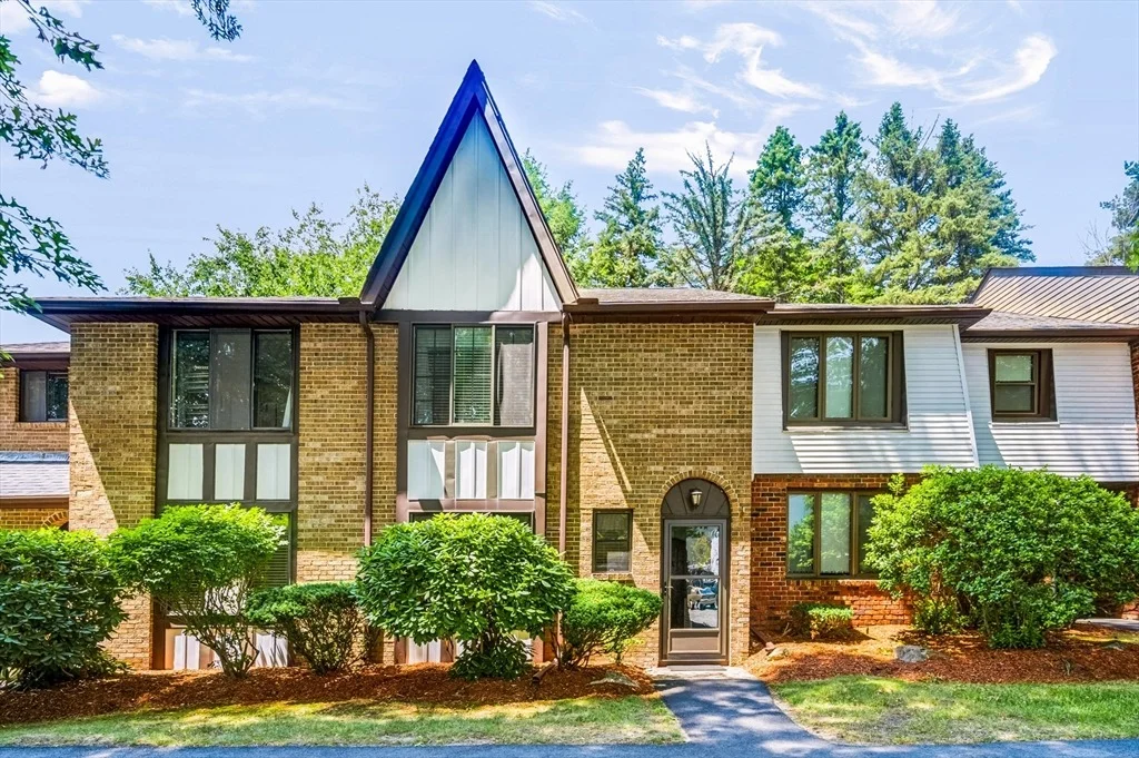 Photo of Unit 8 at 8 Cobblestone Ln