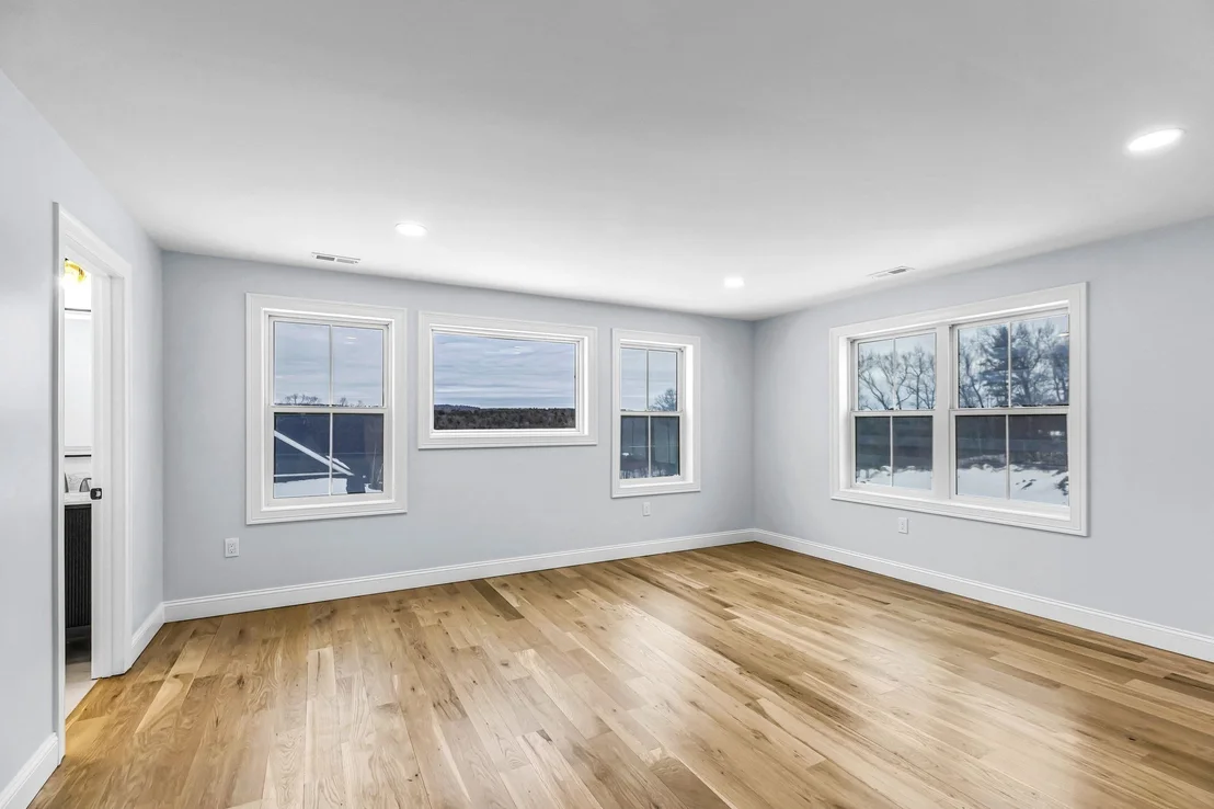 Photo of 44 Balsam Hill