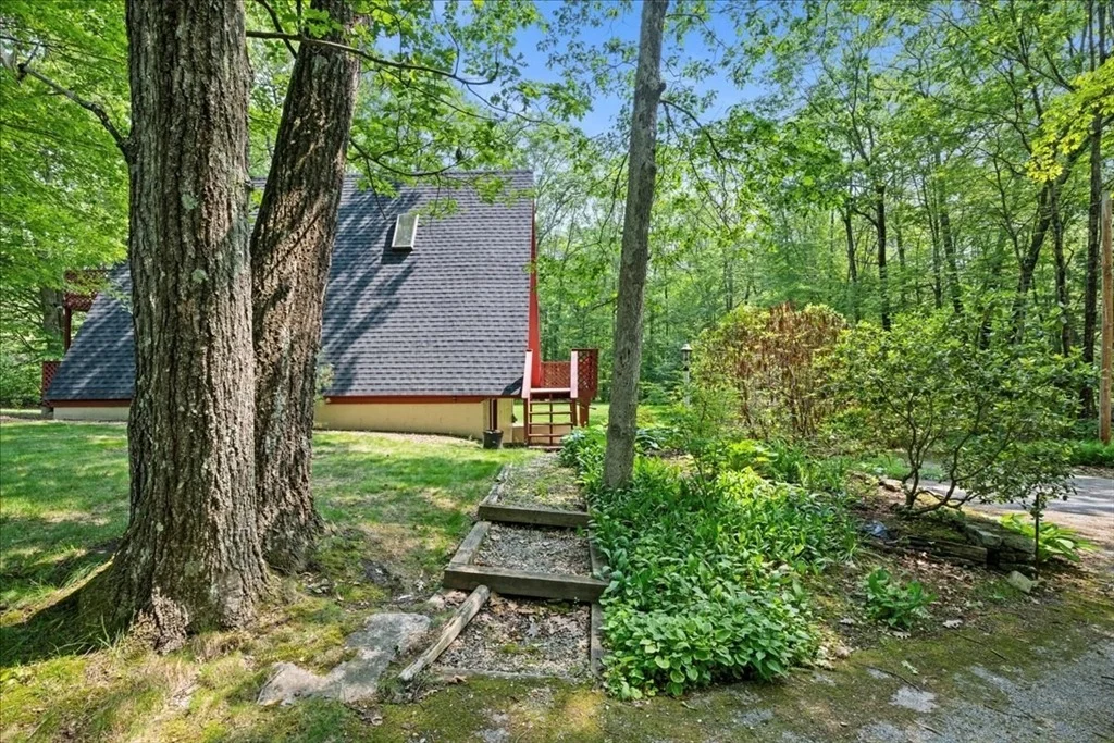 Photo of 245 Sutton Rd