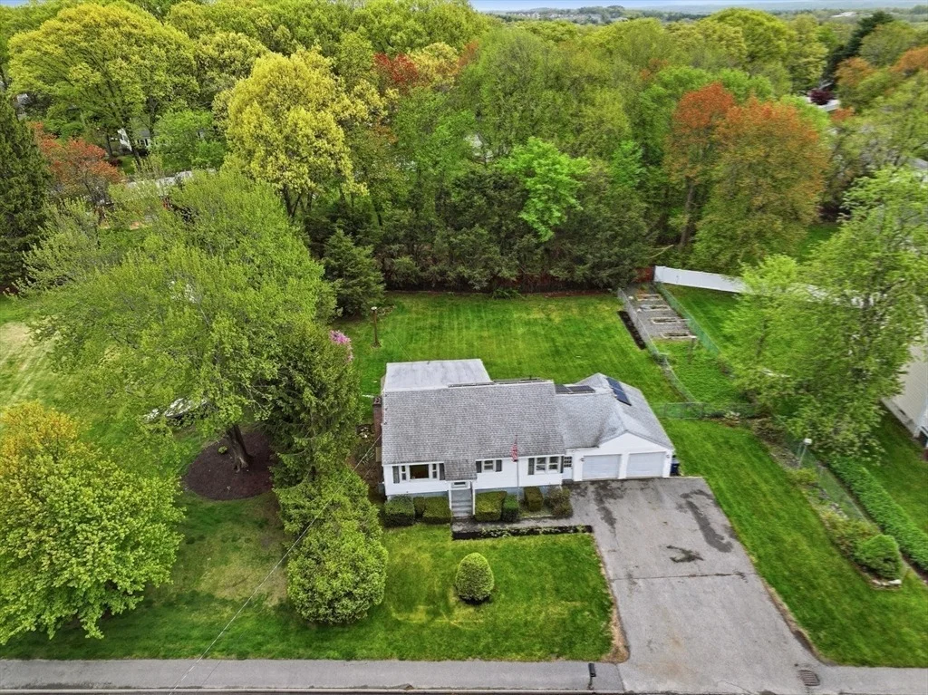 Photo of 596 Elm St