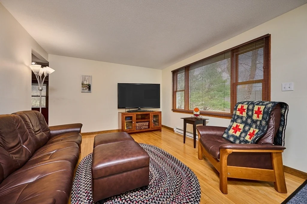 Photo of 60 Bay Rd
