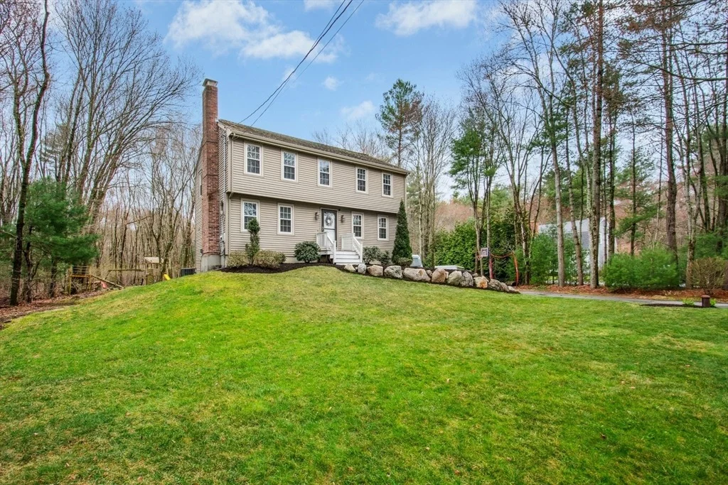 Photo of 22 Walter Dr
