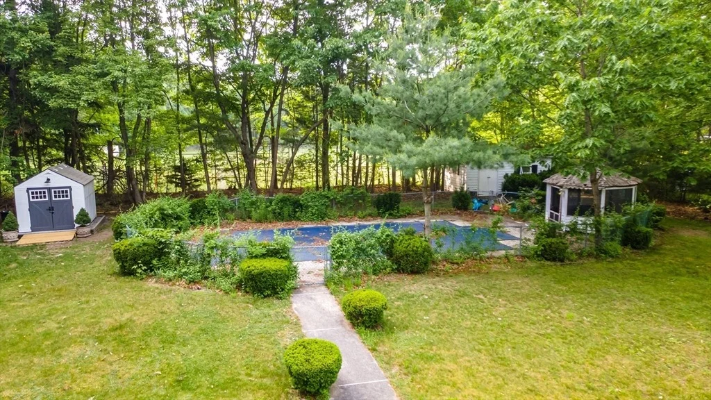 Photo of 32 Alvirne Dr
