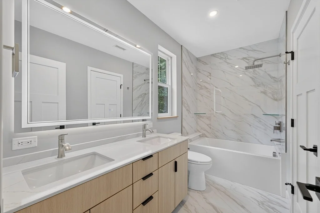 Photo of 23 Lantern Ln