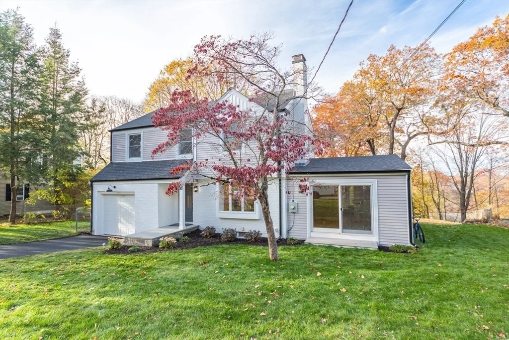 Photo of 18 University Dr