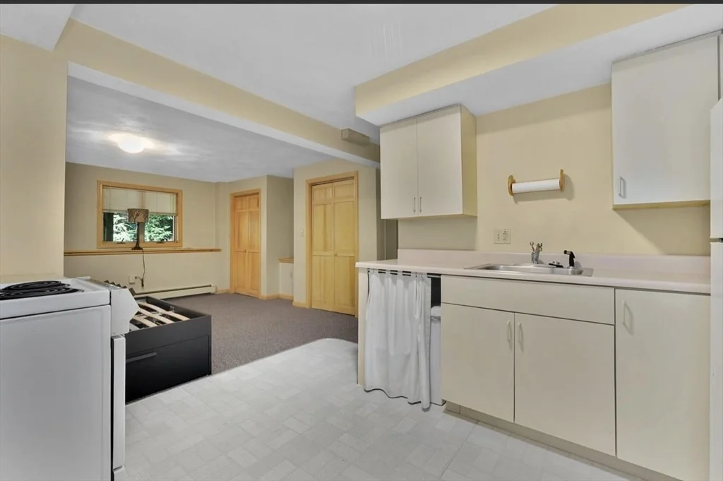 Photo of 10 Lorraine Cir