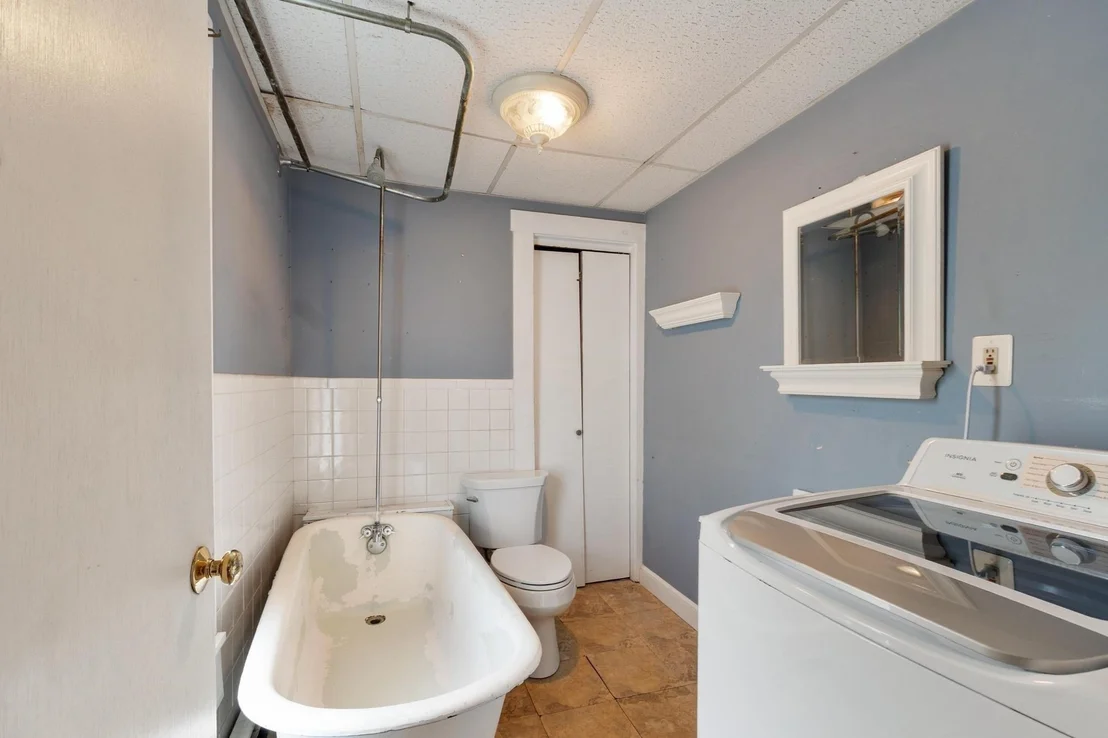 Photo of 352 Stackpole Street