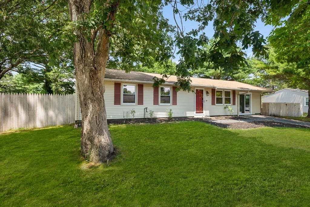 Photo of 20 Terry Ln E