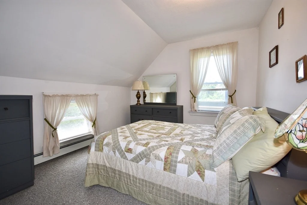 Photo of 7 Knowles Ave
