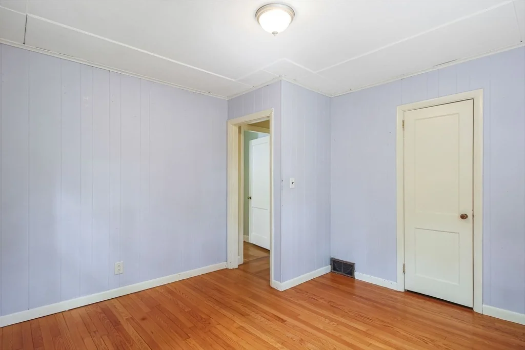 Photo of 4 Ledgewood Drive