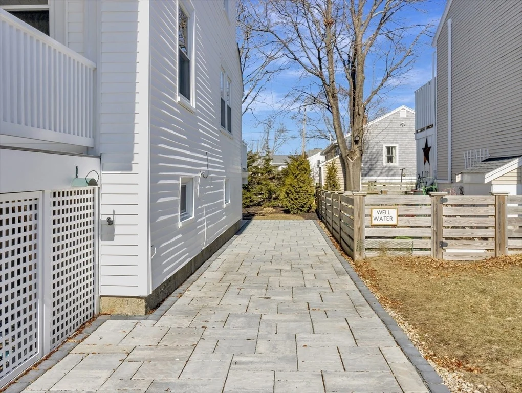 Photo of 9 C St