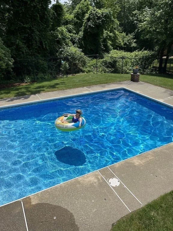Photo of 19 Longbow Rd