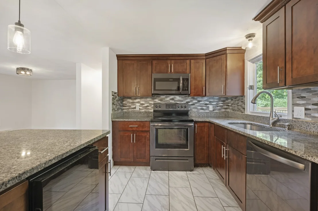 Photo of 57 Brandeis Cir
