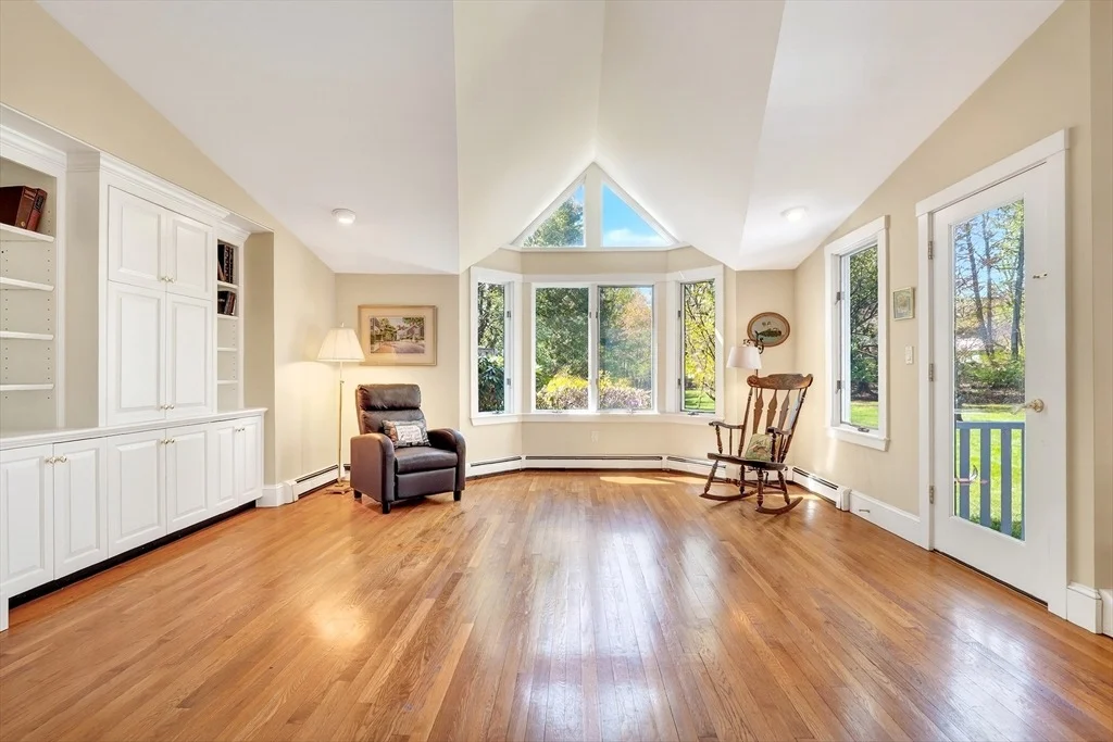 Photo of 374 Dover Road