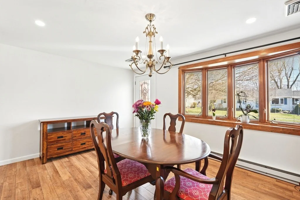 Photo of 319 Casey Dr