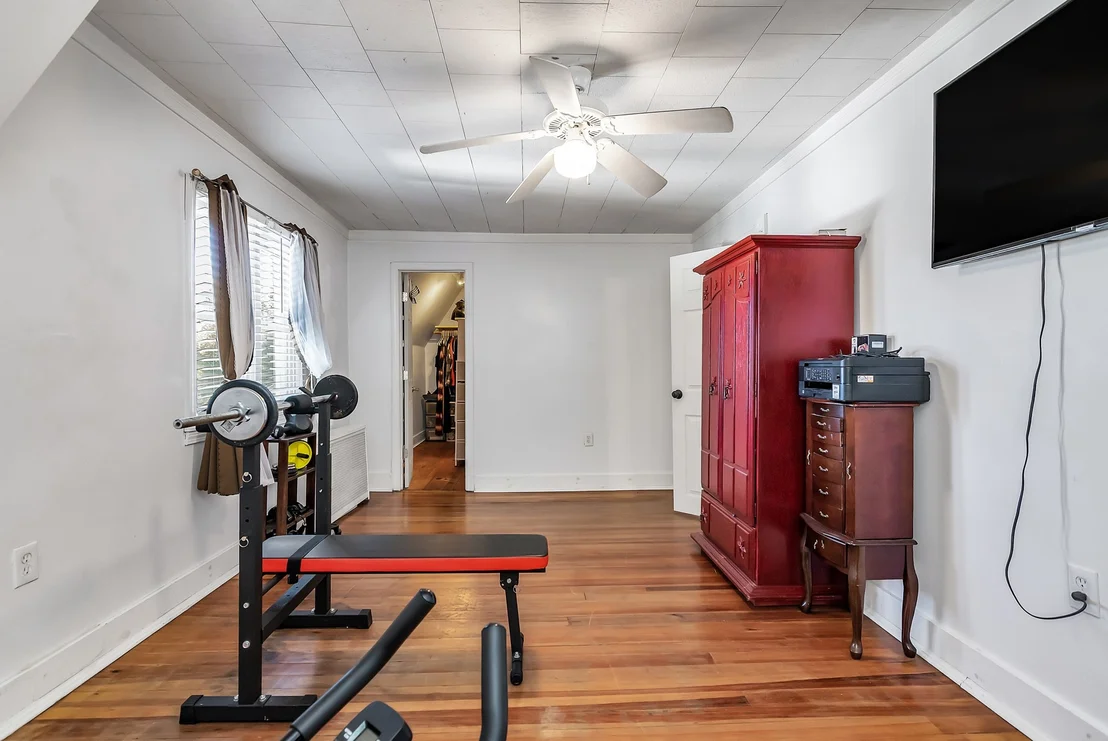 Photo of 100 Clover St