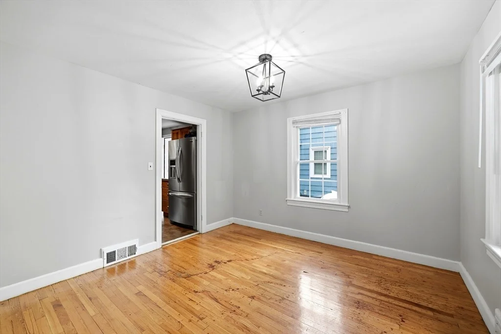 Photo of 15 Lucerne Road