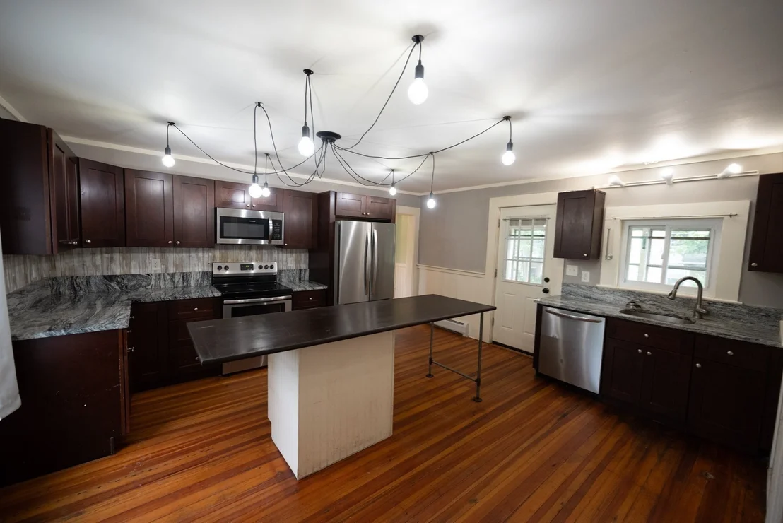 Photo of 119 Everett Ave