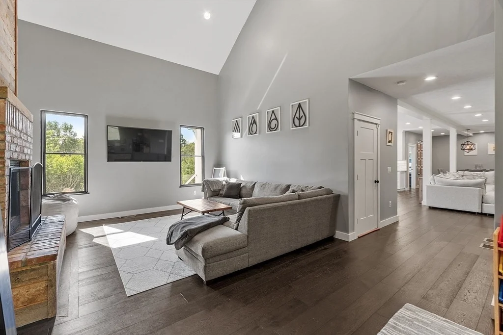 Photo of 3 Fulling Mill Dr