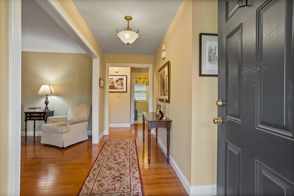 Photo of 71 Fox Run Drive