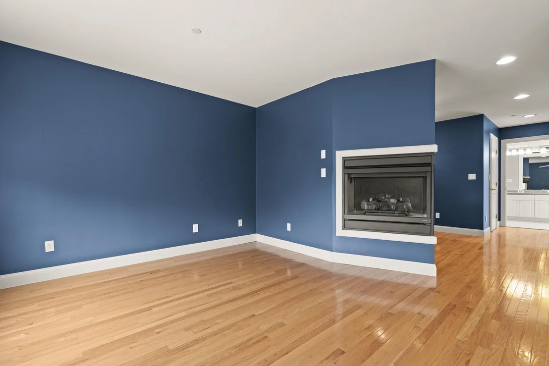 Photo of Unit 8 at 8 Dansreau Place