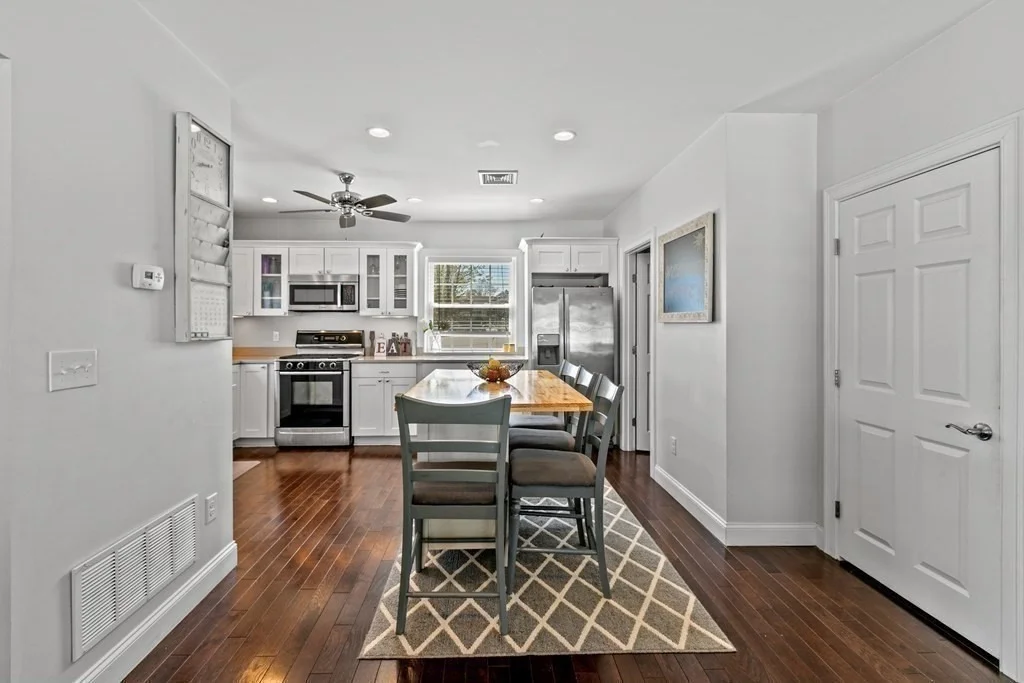 Photo of 651 Nashua Rd