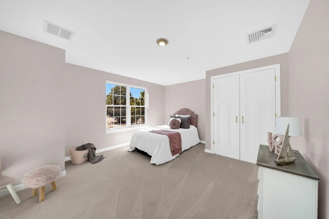 Photo of 51 Bucklin Rd