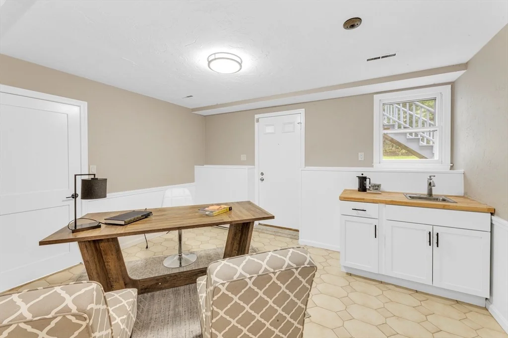 Photo of 61 Cynthia Rd