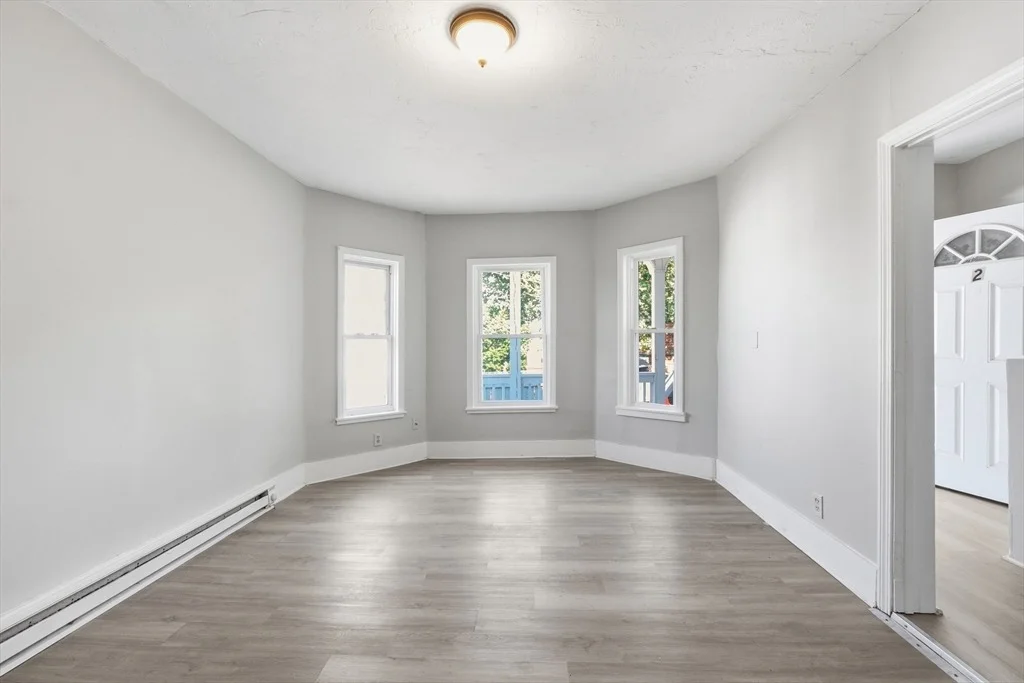 Photo of 2 Ely St