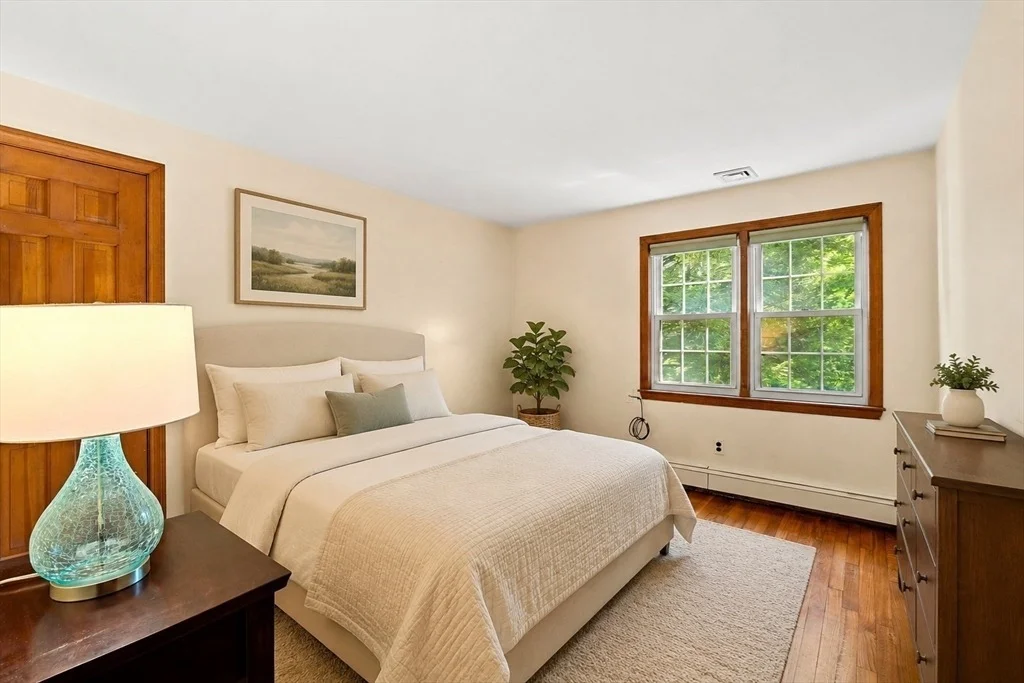 Photo of 371 Longley Rd