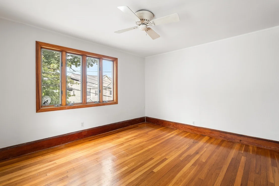 Photo of 94 Hibbert St