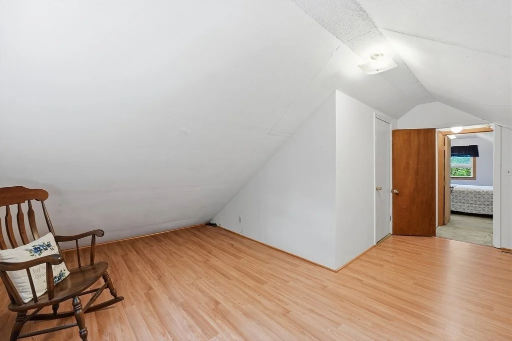 Photo of 39 N Common Rd