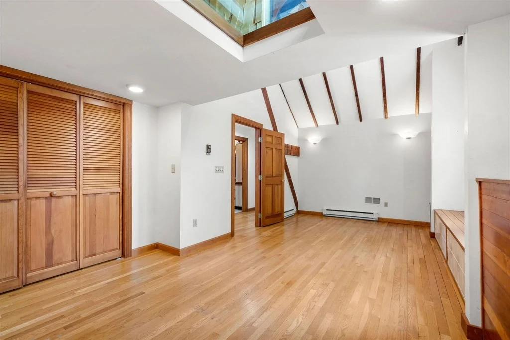 Photo of 63 Long Hill Rd
