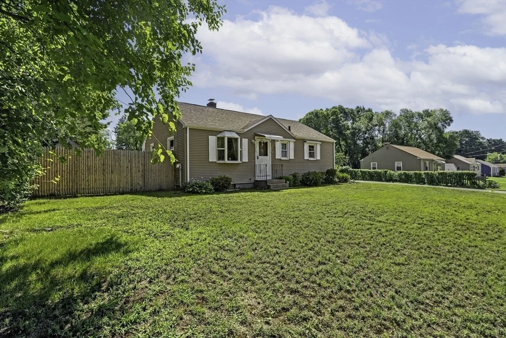 Photo of 133 Denwall Dr