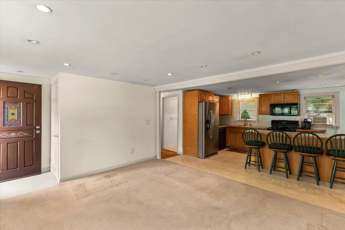 Photo of 8 Clay Pond Rd