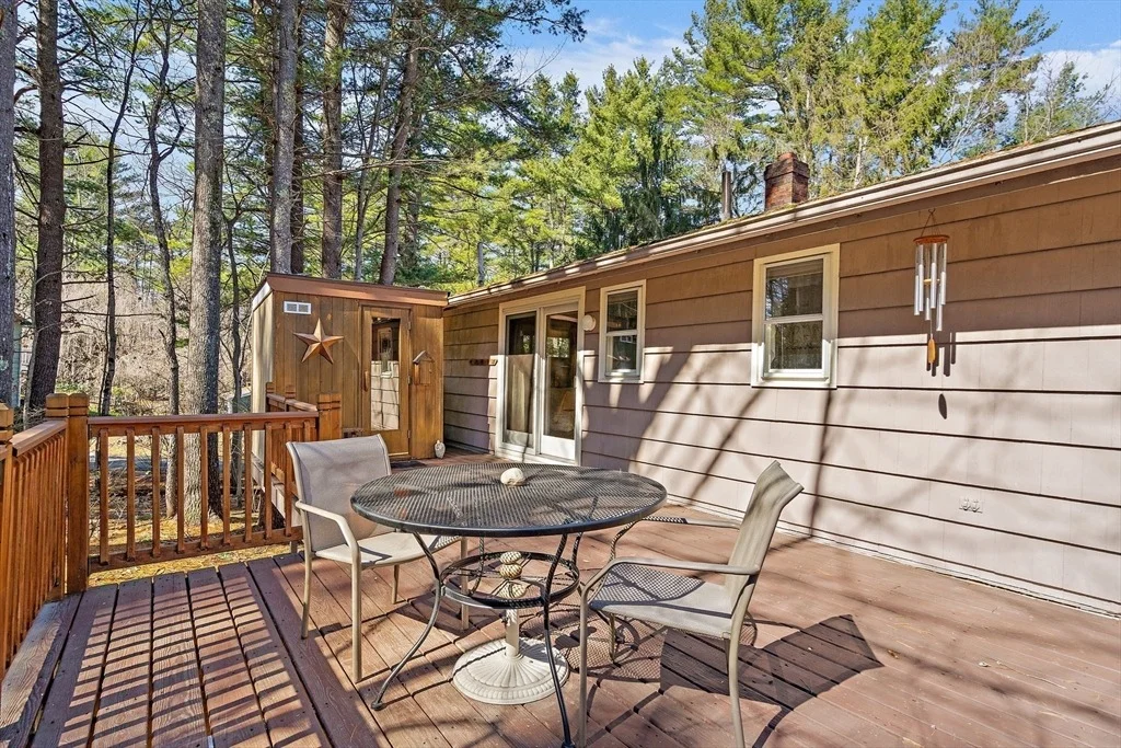 Photo of 352 Taylor Rd