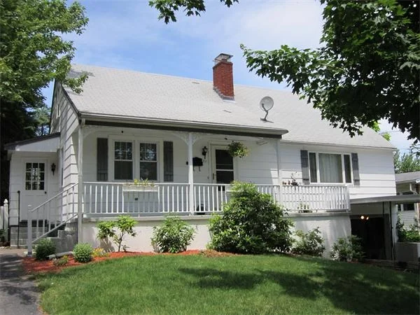 Photo of 32 Tarrytown Lane