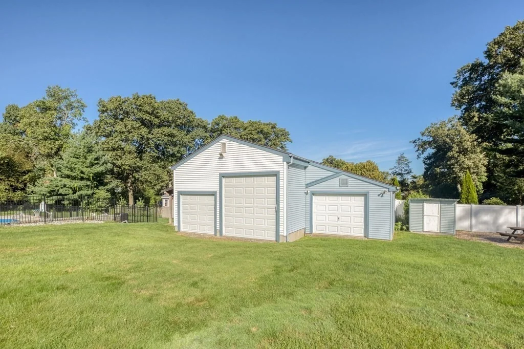 Photo of 24 Mcintosh Dr