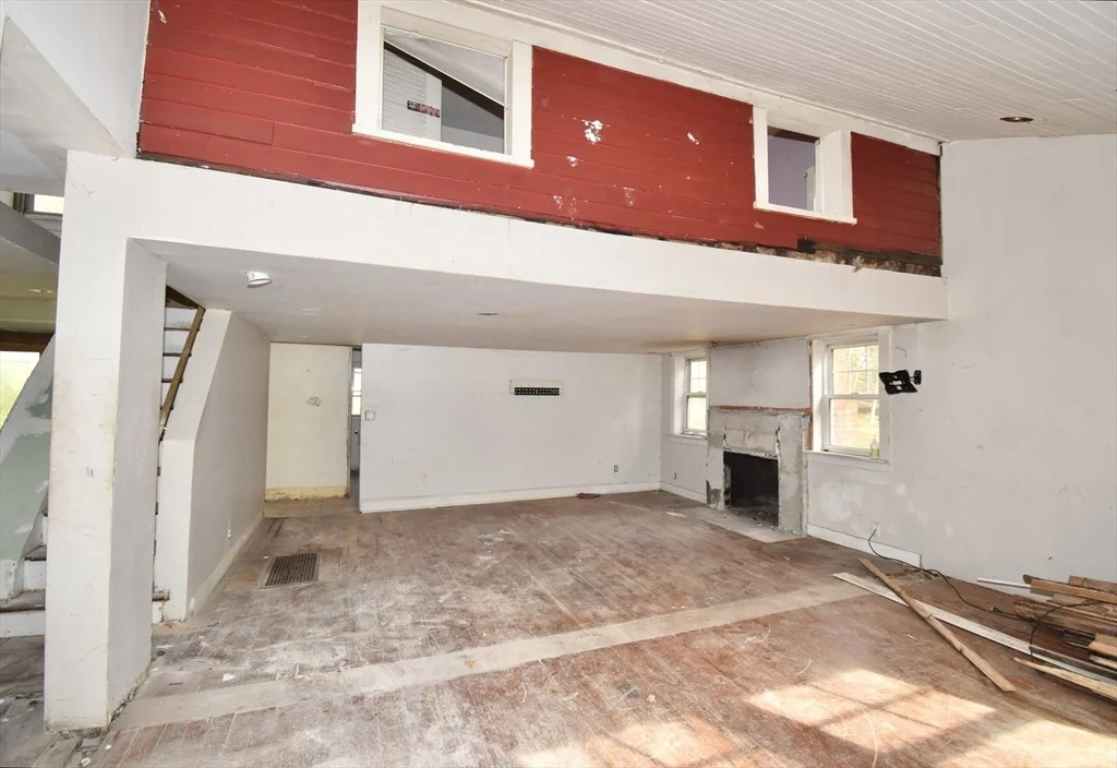 Photo of 319 Main St