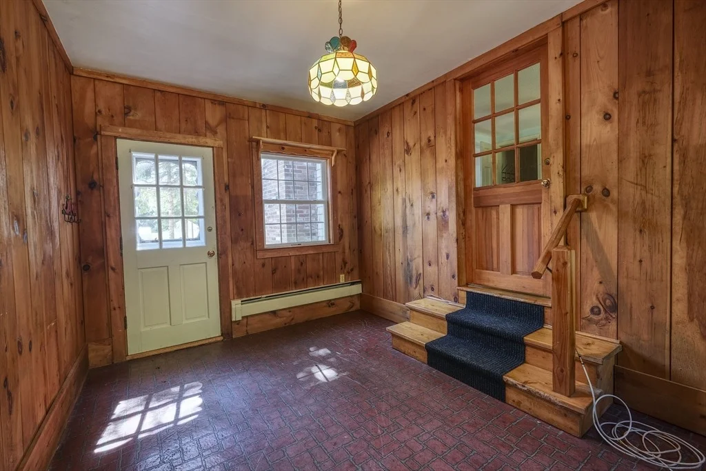 Photo of 175 Knotty Pine Ln