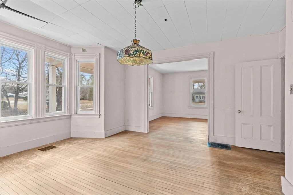 Photo of 367 Elm Street