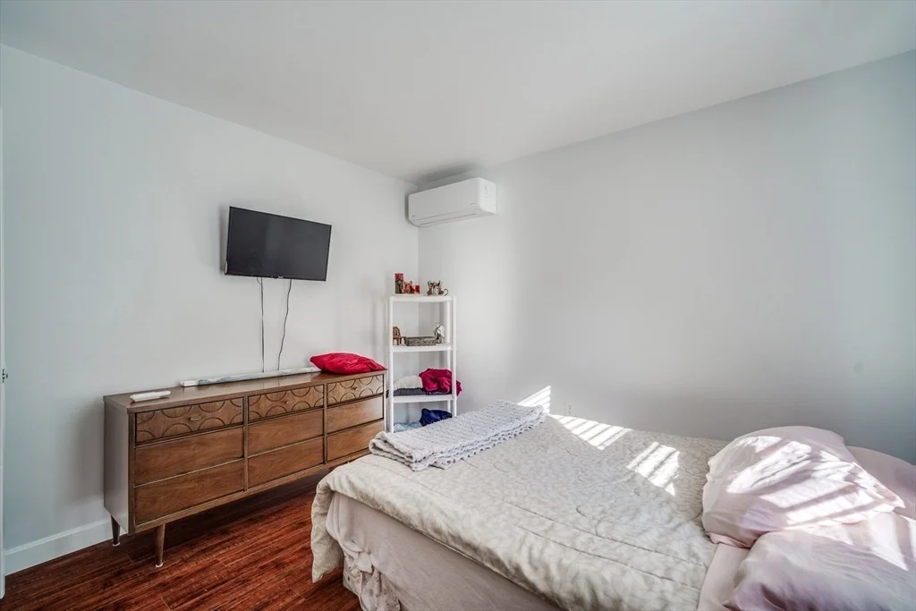 Photo of 212 Dana Road