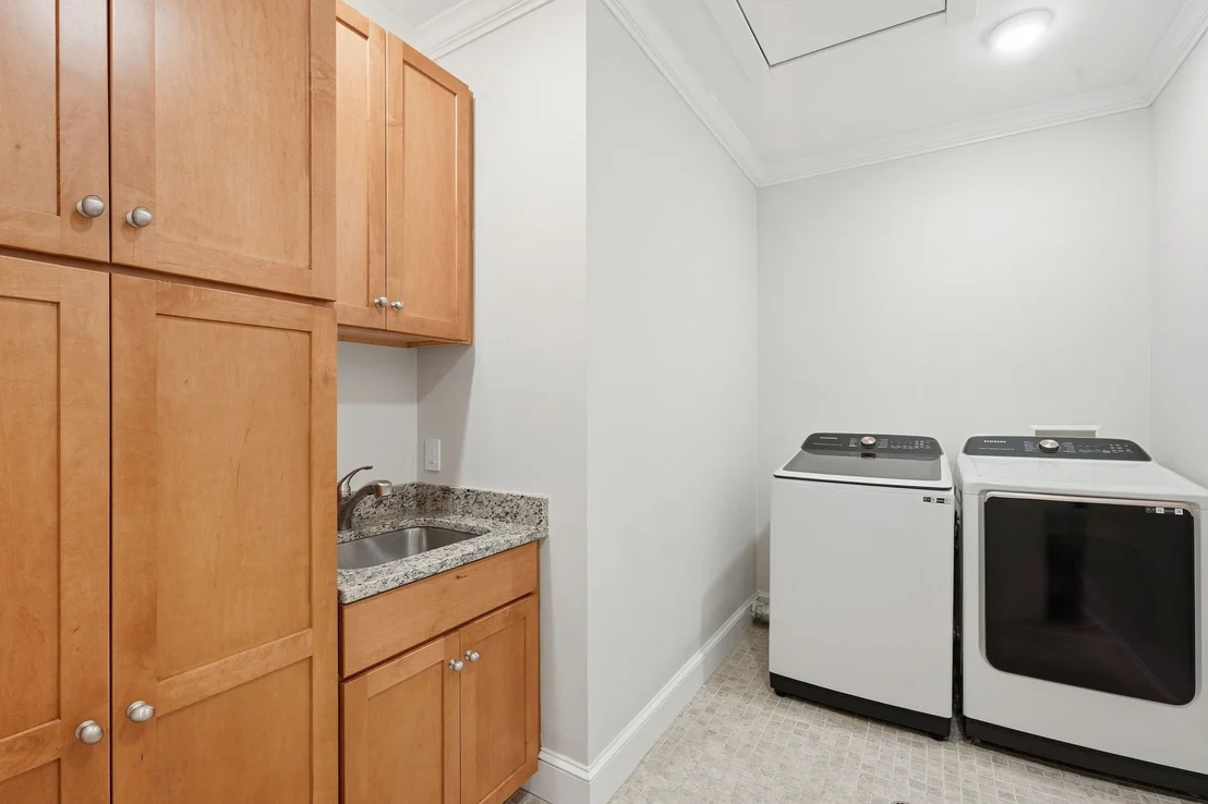 Photo of 80 High Rock Ter
