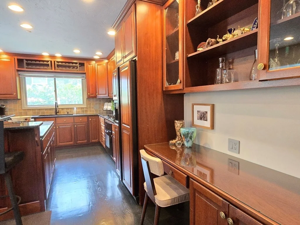 Photo of Unit 166 at 166 Arrowhead Cir