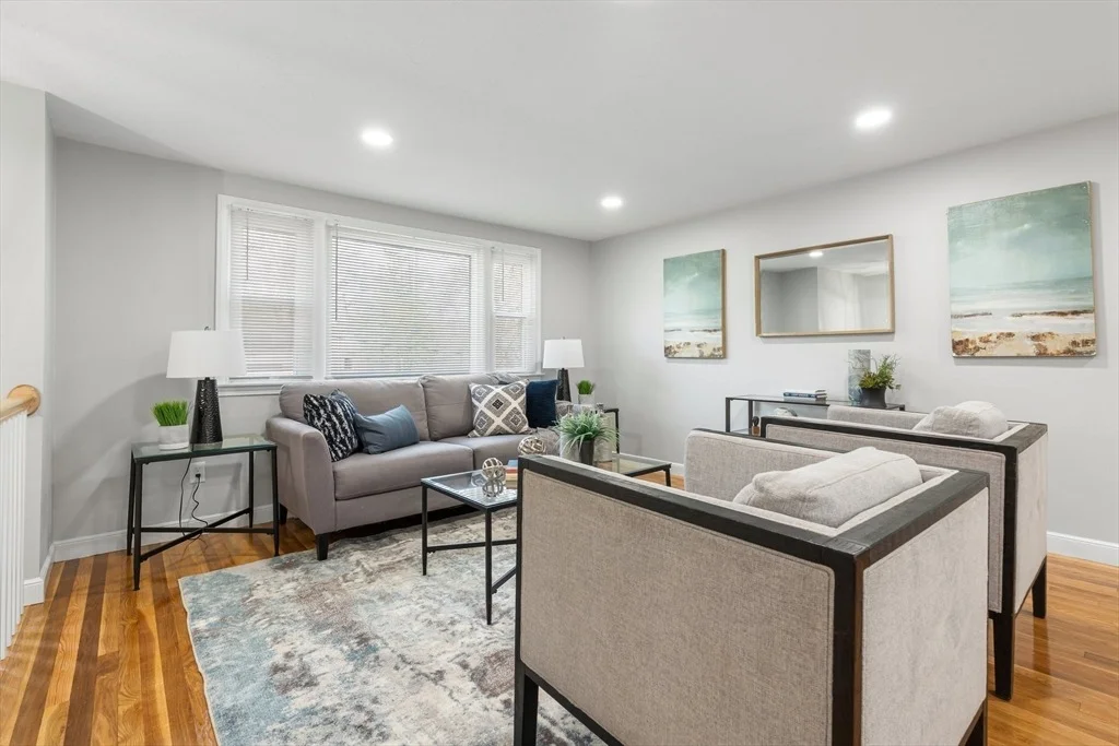 Photo of 8 Potter Rd