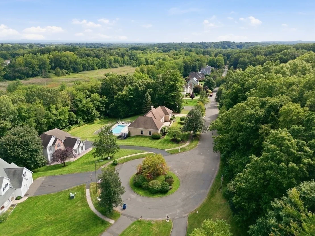 Photo of 196 High Meadow Dr