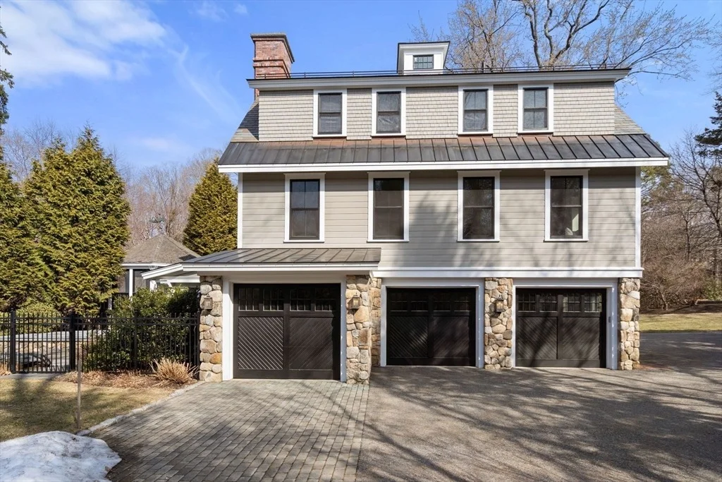 Photo of 338 Boston Post Road