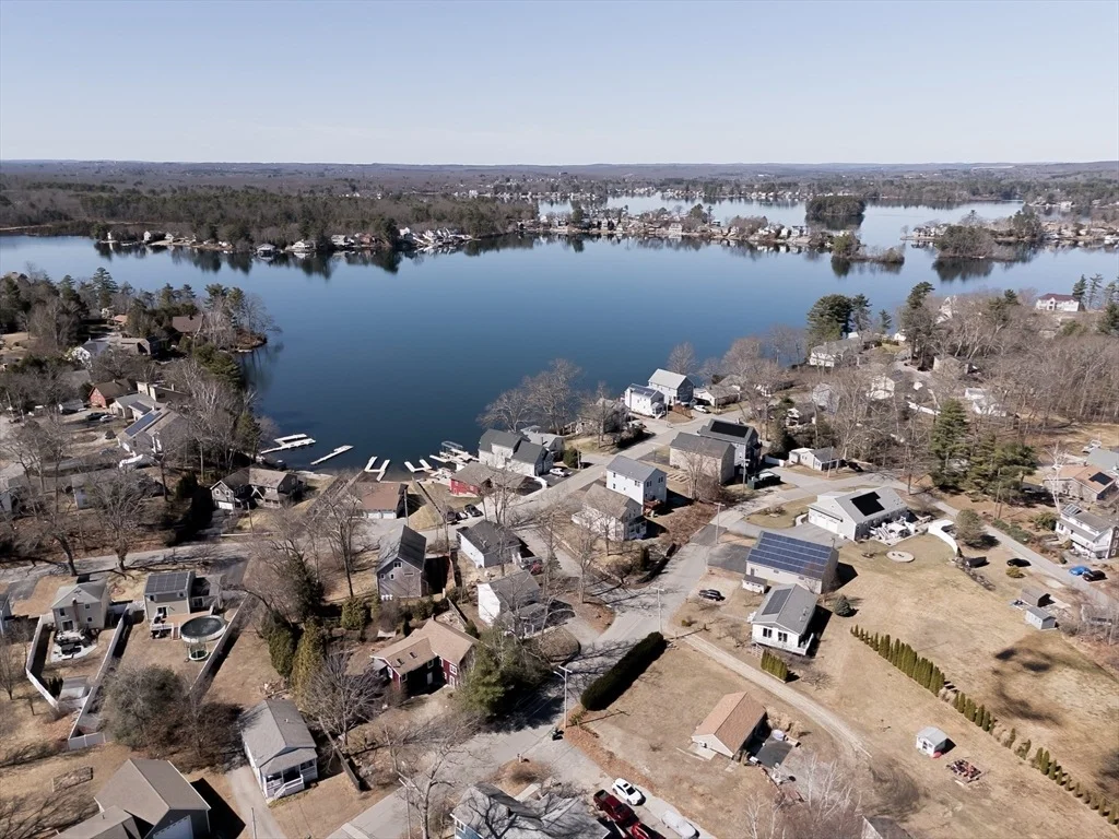 Photo of 19 Black Point Rd