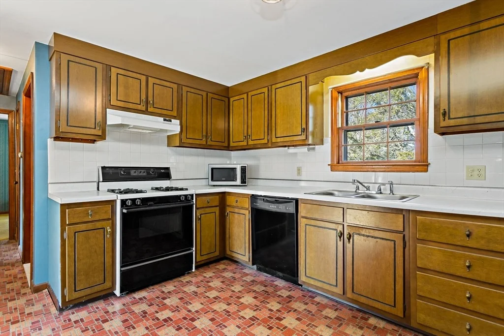 Photo of 34 Hamden Cir